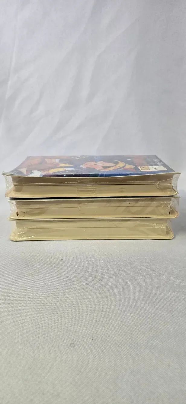 Lot of 3 Vintage Walt Disney VHS Tapes - Pinocchio, Winnie the Pooh, Flubber-NEW